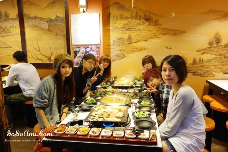 140701 ♥ 七天六夜首爾自由行Day7。八種口味一次享用 新村八色烤肉팔색삼겹살 ♫ - 第38張圖 DSC00656