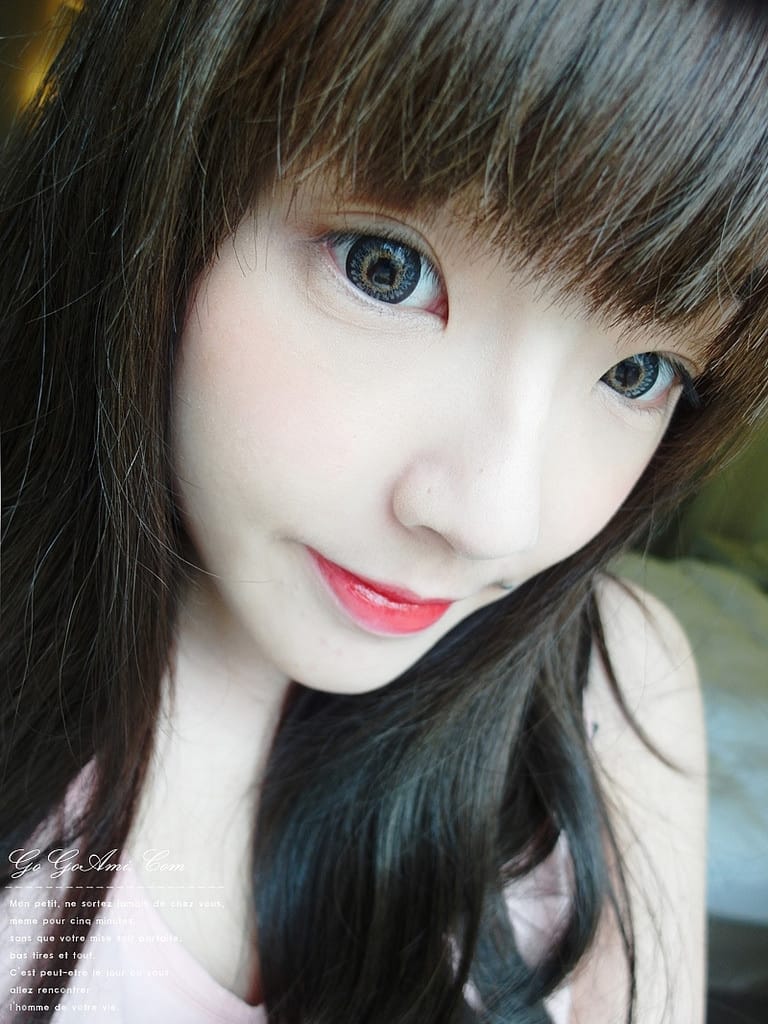 140709 ♥ 超清爽控油的夏日底妝。Miss Hana 花娜小姐 礦物美白CC霜+傳明酸礦物控油蜜粉餅 ♫ - 第34張圖 SAM_6454