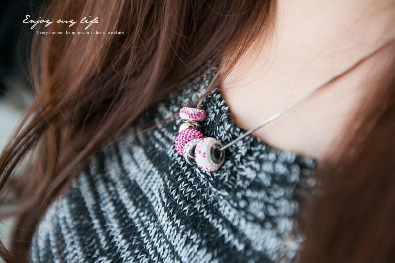 141111 ♥ 施華洛世奇元素水晶串飾。超美的粉紅絲帶限定版華麗寶石燒翻我啦 ♫ - 第13張圖 IMG_6692