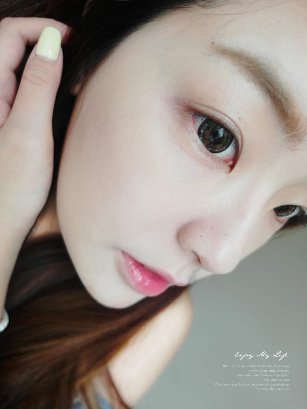 150416 ♥ 讓韓國彩妝天后PONY也大推薦的完美妝效。這個盛夏交給innisfree 舒芙蕾氣墊粉餅來完成韓系素顏感美肌吧 ♫ - 第40張圖 SAM_9427