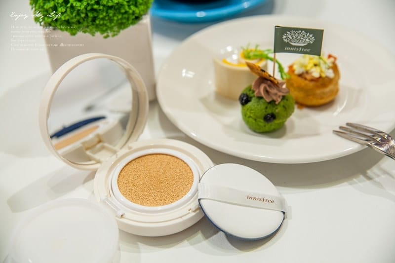 150416 ♥ 讓韓國彩妝天后PONY也大推薦的完美妝效。這個盛夏交給innisfree 舒芙蕾氣墊粉餅來完成韓系素顏感美肌吧 ♫ - 第10張圖 IMG_7733