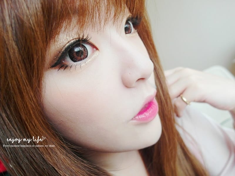 150618 ♥ 12H完美遮瑕。好清爽好沁涼的LANEIGE蘭芝 BB舒芙蕾水凝霜毛孔隱形升級版+舒芙蕾淨白遮瑕筆 ♫ - 第35張圖 SAM_9773
