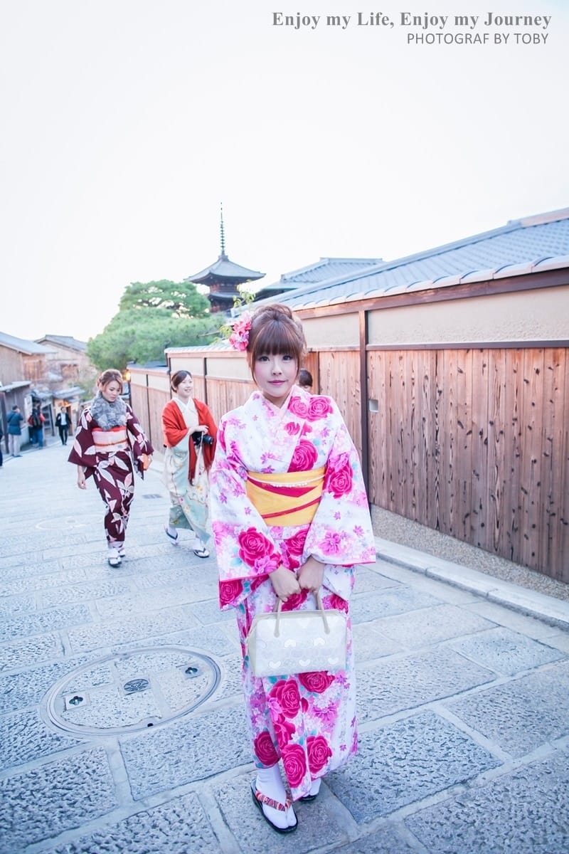 旅遊 ♥ 九天八夜京阪奈關西之旅。DAY 3 京都 穿上和服當一日櫻花妹吧 ♫ - 第67張圖 IMG_8601