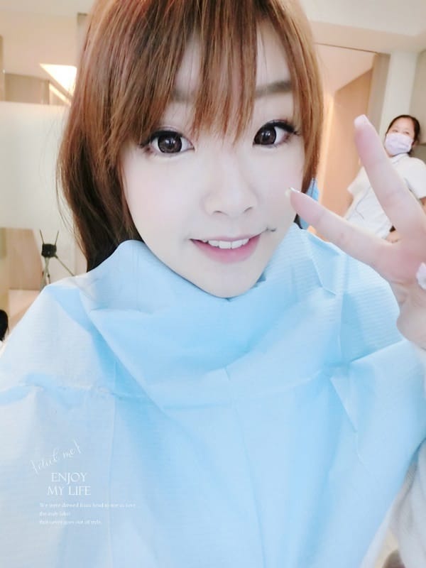 美齒 ♥ 找回自信笑容的First Step。全口美白初體驗→水雷射牙齦美白+雷射牙齒美白、牙周專科 ♫ - 第43張圖 CIMG7338