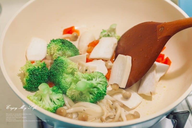生活 ♥ 忙碌生活的料理救星來啦!味之素 香味醬讓我也能輕鬆簡單享美味 ♫ - 第28張圖 IMG_9369