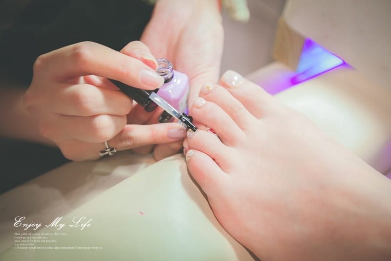 美甲 ♥ 夏季的低調華麗美甲。讓人目不轉睛的超美仿天然石紋 ♫ - 第23張圖 IMG_9888