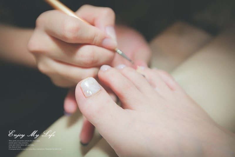 美甲 ♥ 夏季的低調華麗美甲。讓人目不轉睛的超美仿天然石紋 ♫ - 第21張圖 IMG_9882