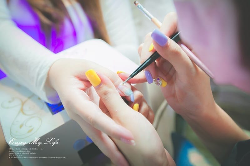 美甲 ♥ 透明系指彩!暈染漸層海洋風。Oohla Nail Studio ♫ - 第22張圖 IMG_1829