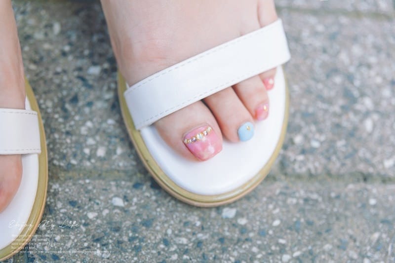 美甲 ♥ 夏日暈染感雲彩光療。Oohla Nail Studio ♫ - 第21張圖 IMG_3918