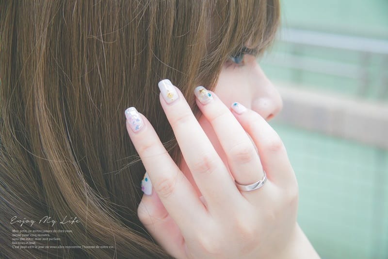 美甲 ♥ 夏末秋初最讓我著迷的天然石魅力。LaReine 菈韓娜國際美甲 ♫ - 第30張圖 IMG_5595