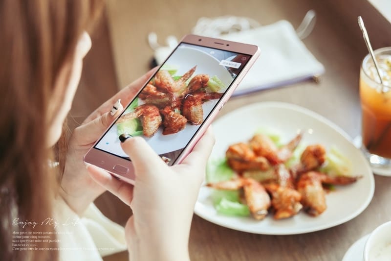3C ♥ 時尚追劇x美型耀眼 讓人愛不釋手的玫瑰金6.8吋大螢幕手機。ASUS ZenFone 3 Ultra (ZU680KL) ♫ - 第32張圖 IMG_7820