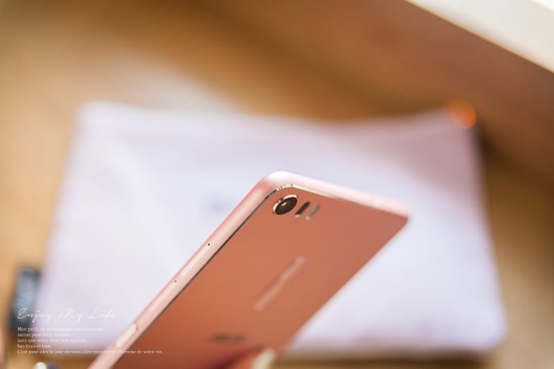 3C ♥ 時尚追劇x美型耀眼 讓人愛不釋手的玫瑰金6.8吋大螢幕手機。ASUS ZenFone 3 Ultra (ZU680KL) ♫ - 第10張圖 IMG_7848
