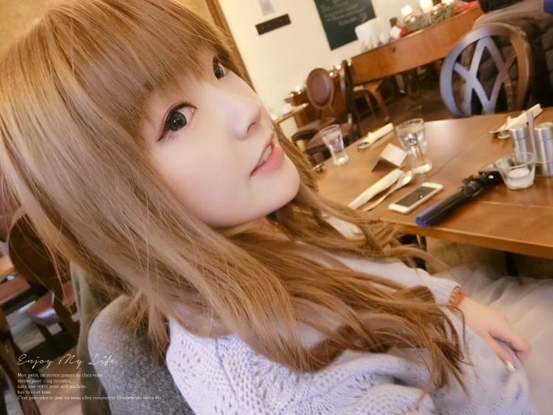 美髮 ♥ 80’s STUDIO Ian。淺淺焦糖X金棕挑染 #Bronde 輕盈顯白混血感新髮色 ♫ - 第14張圖 CIMG9637