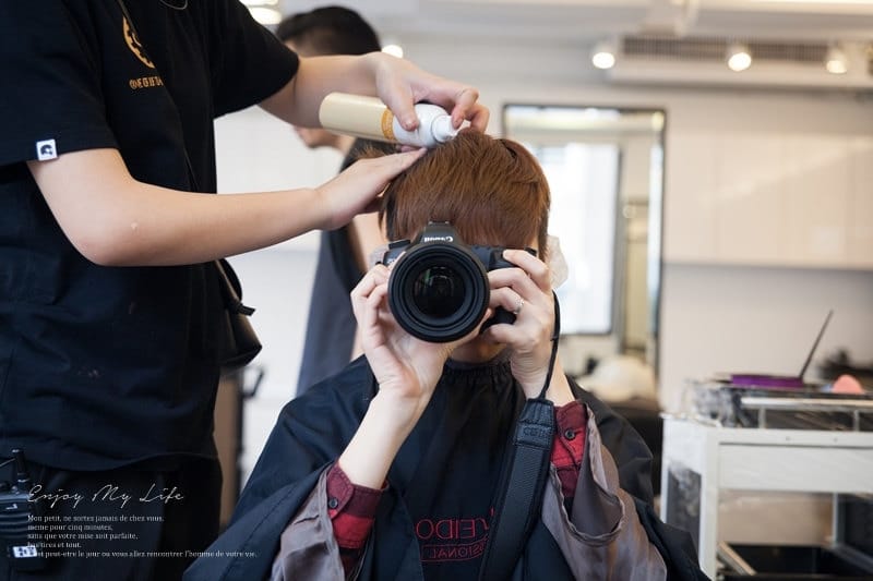 美髮 ♥ 80’s STUDIO Ian。淺淺焦糖X金棕挑染 #Bronde 輕盈顯白混血感新髮色 ♫ - 第6張圖 IMG_1899