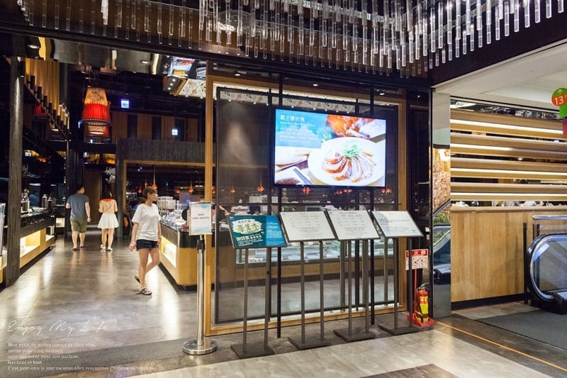 美食 ♥ 饗食天堂。聚餐、約會、吃好料→buffet吃到飽首選推薦 ♫ - 第4張圖 店外3