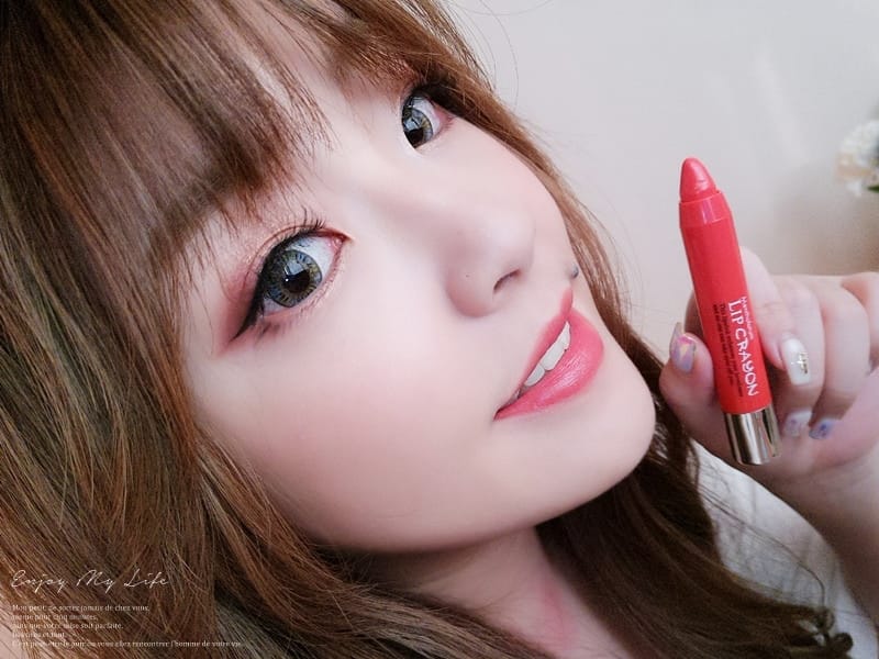 彩妝 ♥ 曼秀雷敦 Lip Baby漾彩潤唇蠟筆。一筆畫出顯色水潤美唇 ♫ - 第21張圖 msrd012-20171003-143155
