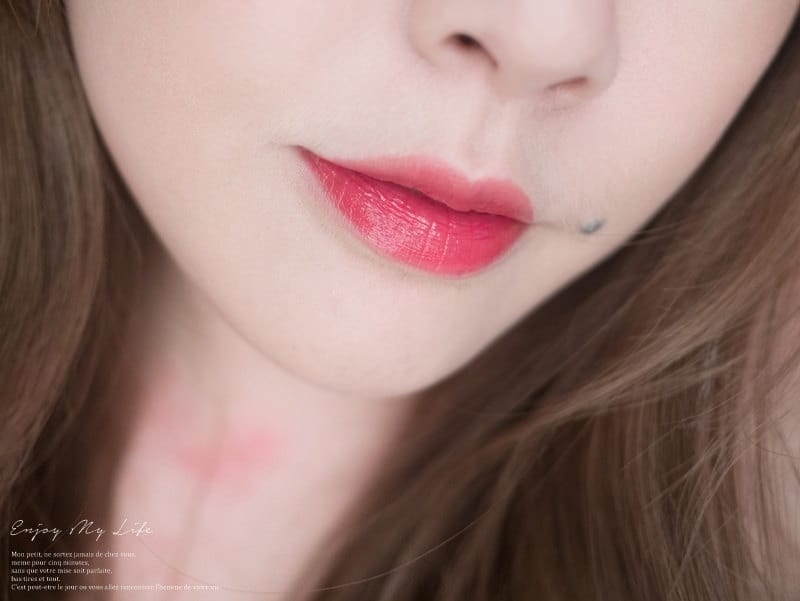 彩妝 ♥ 曼秀雷敦 Lip Baby漾彩潤唇蠟筆。一筆畫出顯色水潤美唇 ♫ - 第12張圖 msrd005-20171003-143154