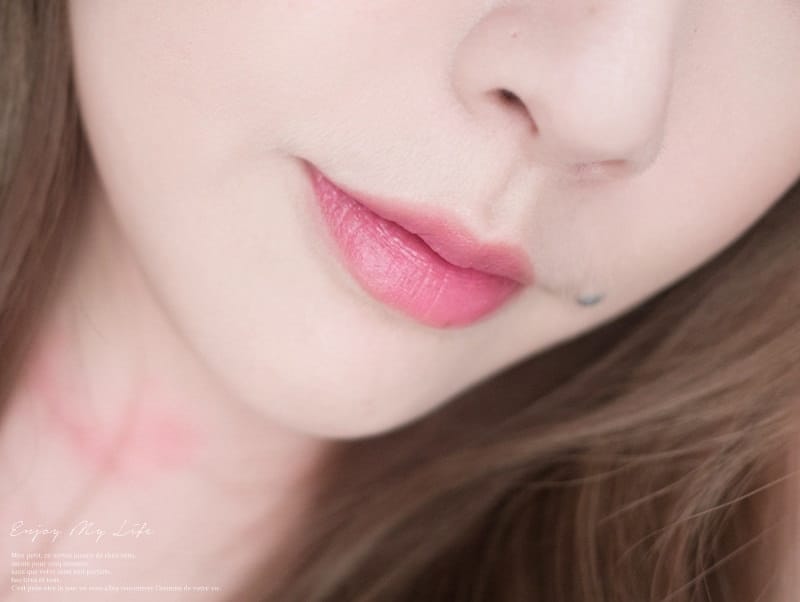 彩妝 ♥ 曼秀雷敦 Lip Baby漾彩潤唇蠟筆。一筆畫出顯色水潤美唇 ♫ - 第24張圖 msrd022-20171003-143155