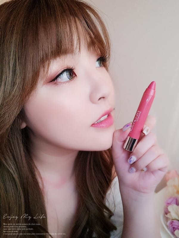 彩妝 ♥ 曼秀雷敦 Lip Baby漾彩潤唇蠟筆。一筆畫出顯色水潤美唇 ♫ - 第27張圖 msrd019-20171003-143155