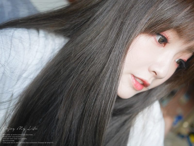 美髮 ♥ 耐看又顯白的微霧感髮色+補染護髮小記錄。Holly Hair X Wilson ♫ - 第30張圖 P1170760