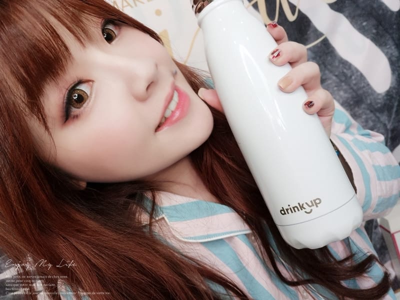 開箱 ♥ DrinKup智慧保溫瓶。時尚美型又智慧聰明的喝水生活好夥伴 ♫ - 第2張圖 IMG_20171214_203543