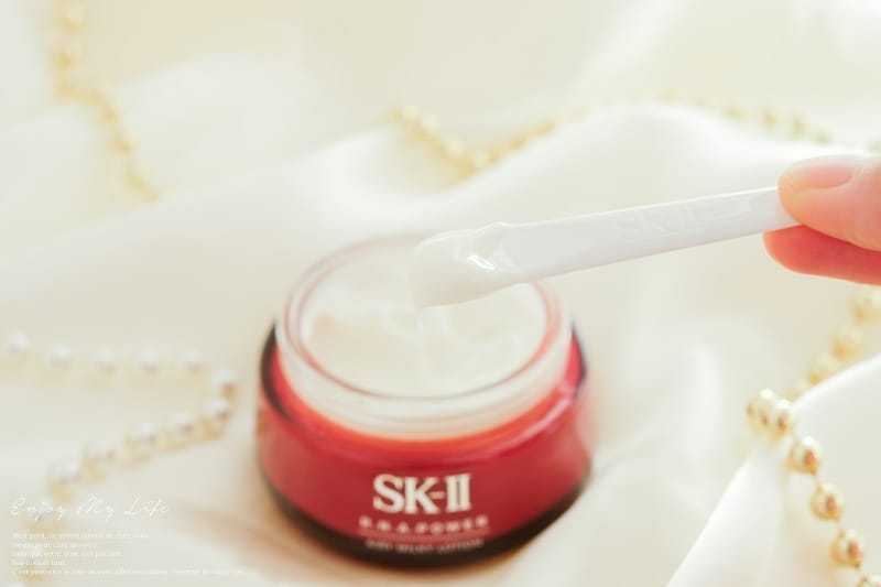 保養 ♥ 給肌膚一份新年禮物!全新SK-II 空氣霜。一次擁有乳液的輕盈跟乳霜的潤澤 ♫ - 第7張圖 DSCF2501