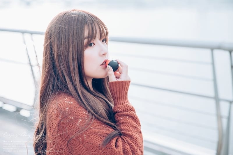 保養 ♥ 冬季護唇推薦 eos 萌萌小彩蛋。變色潤唇球+亮彩潤唇球 ♫ - 第2張圖 IMG_2866