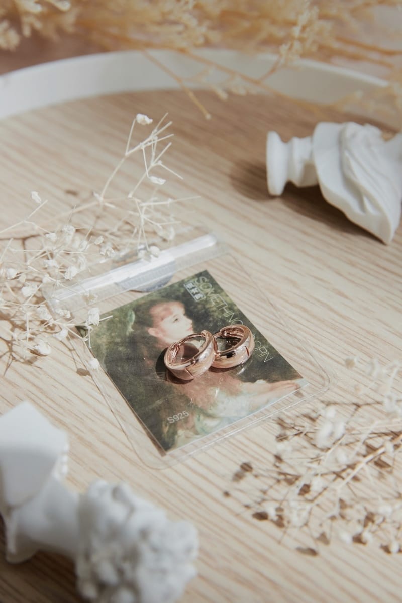 飾品 ♥ 展現女人獨特魅力。SA很有飾｜SOMETHING 