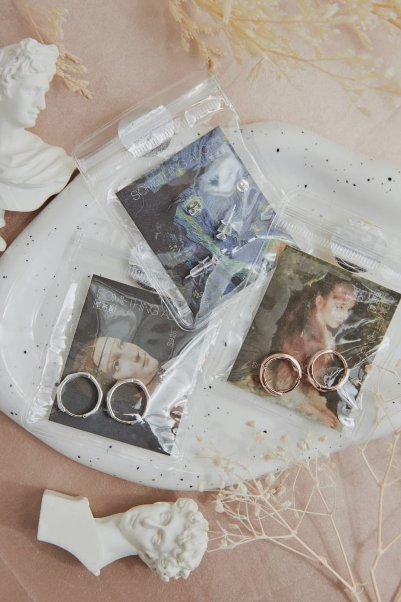 飾品 ♥ 展現女人獨特魅力。SA很有飾｜SOMETHING 